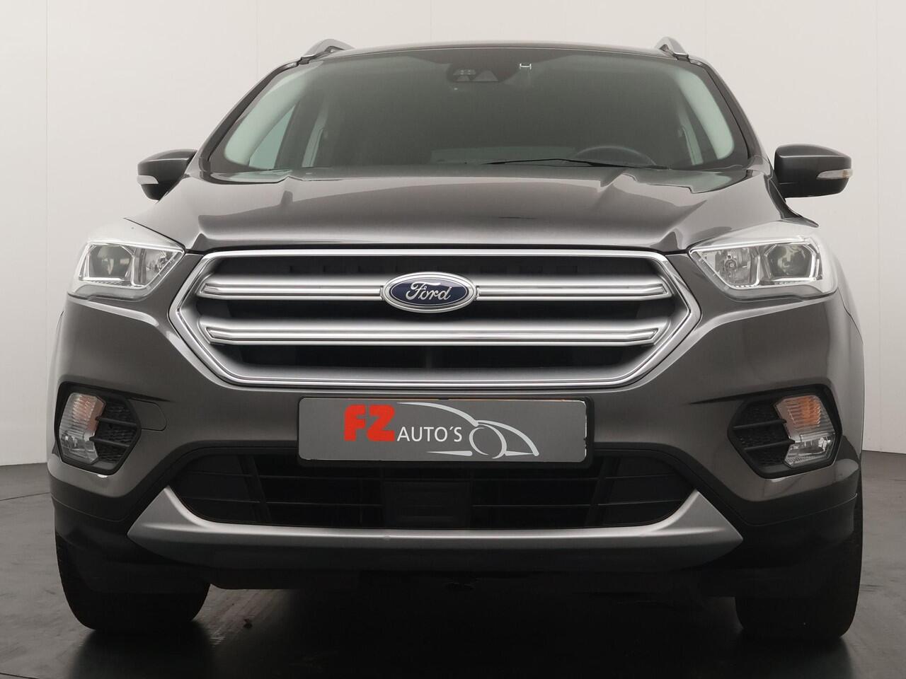 Ford KUGA 1.5 EcoBoost Titanium - Navigatie - Climate Control - Trekhaak - 1.800 kg. trekgewicht