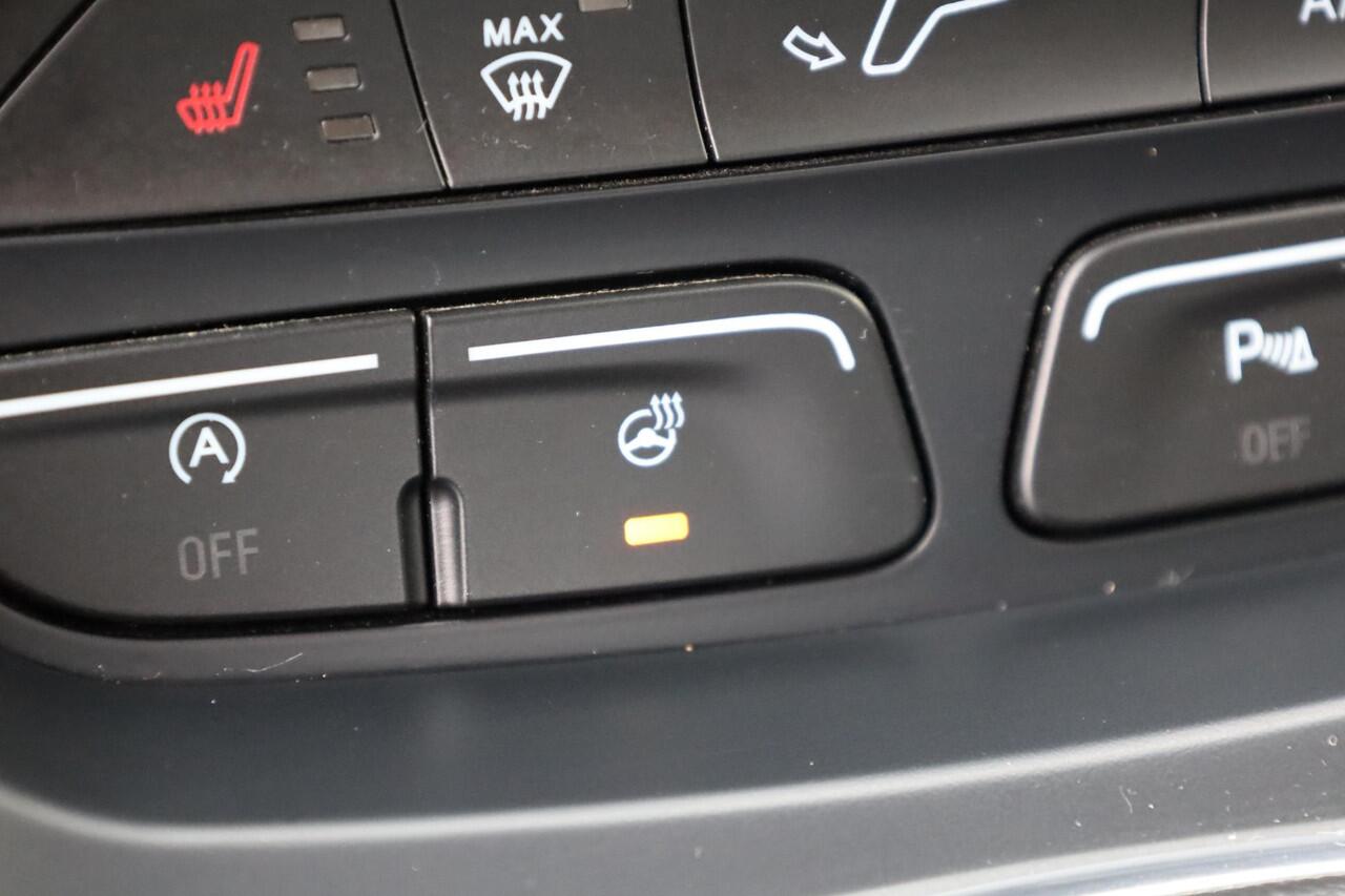 Ford KUGA 1.5 EcoBoost Titanium TREKHAAK STUUR/RUIT/STOELVERWARMING 2xPDC HALFLEER PARKASSIST 17"LMV ENZ!