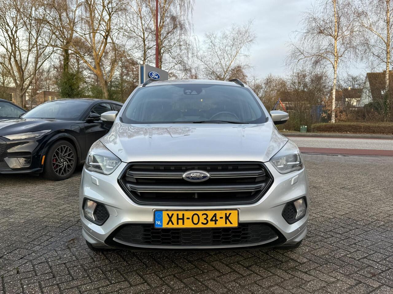 Ford KUGA 1.5 EcoBoost ST Line 150pk Achteruitrijcamera | Bi-Xenon Koplampen | Voorruit verwarming | 2.000kg Trekgewicht