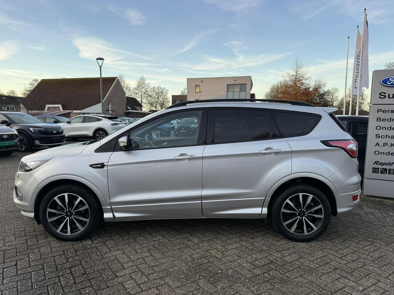 Ford KUGA 1.5 EcoBoost ST Line 150pk Achteruitrijcamera | Bi-Xenon Koplampen | Voorruit verwarming | 2.000kg Trekgewicht