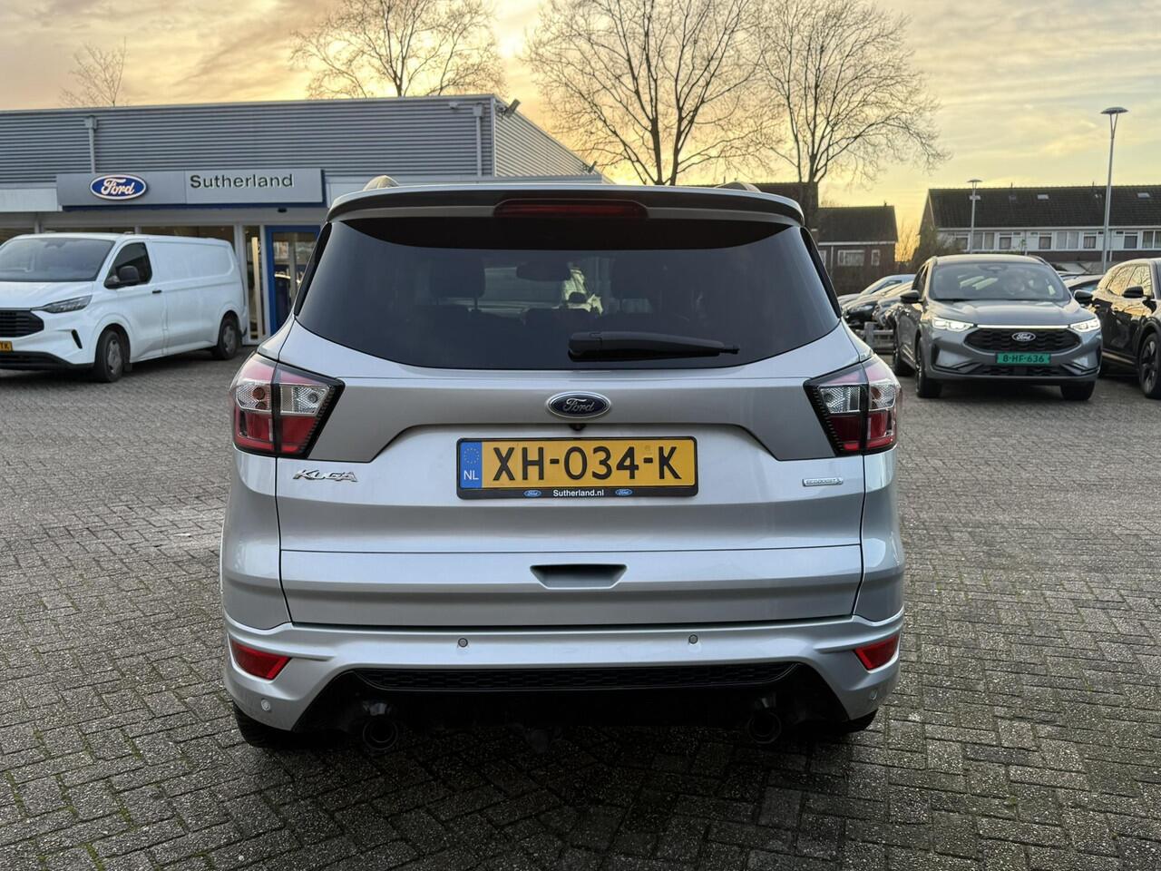 Ford KUGA 1.5 EcoBoost ST Line 150pk Achteruitrijcamera | Bi-Xenon Koplampen | Voorruit verwarming | 2.000kg Trekgewicht