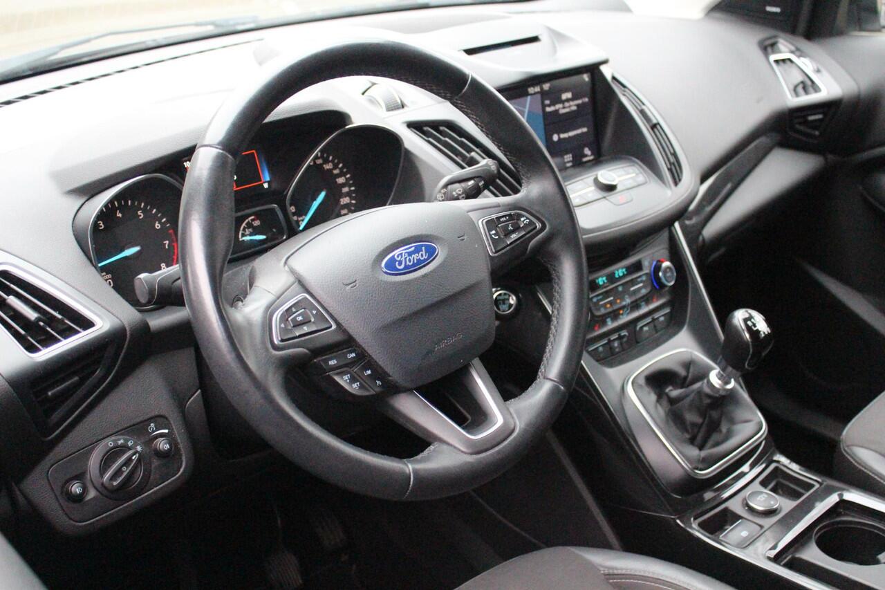 Ford KUGA 1.5 EcoBoost Titanium, 2000kg trekvermogen