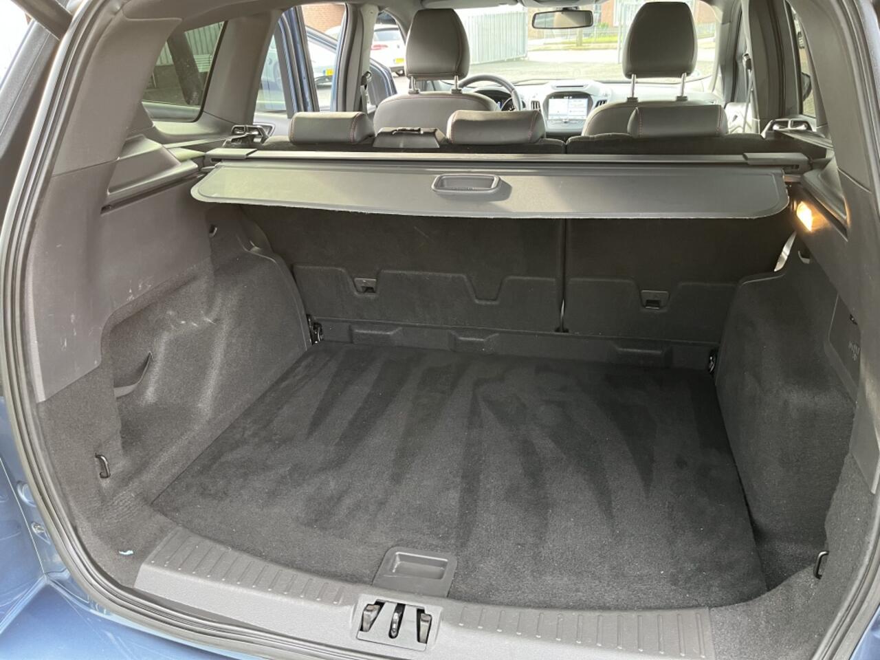 Ford KUGA 1.5 Ecoboost 150 pk ST-Line | Navi | Cruise | 2000kg trekgewicht