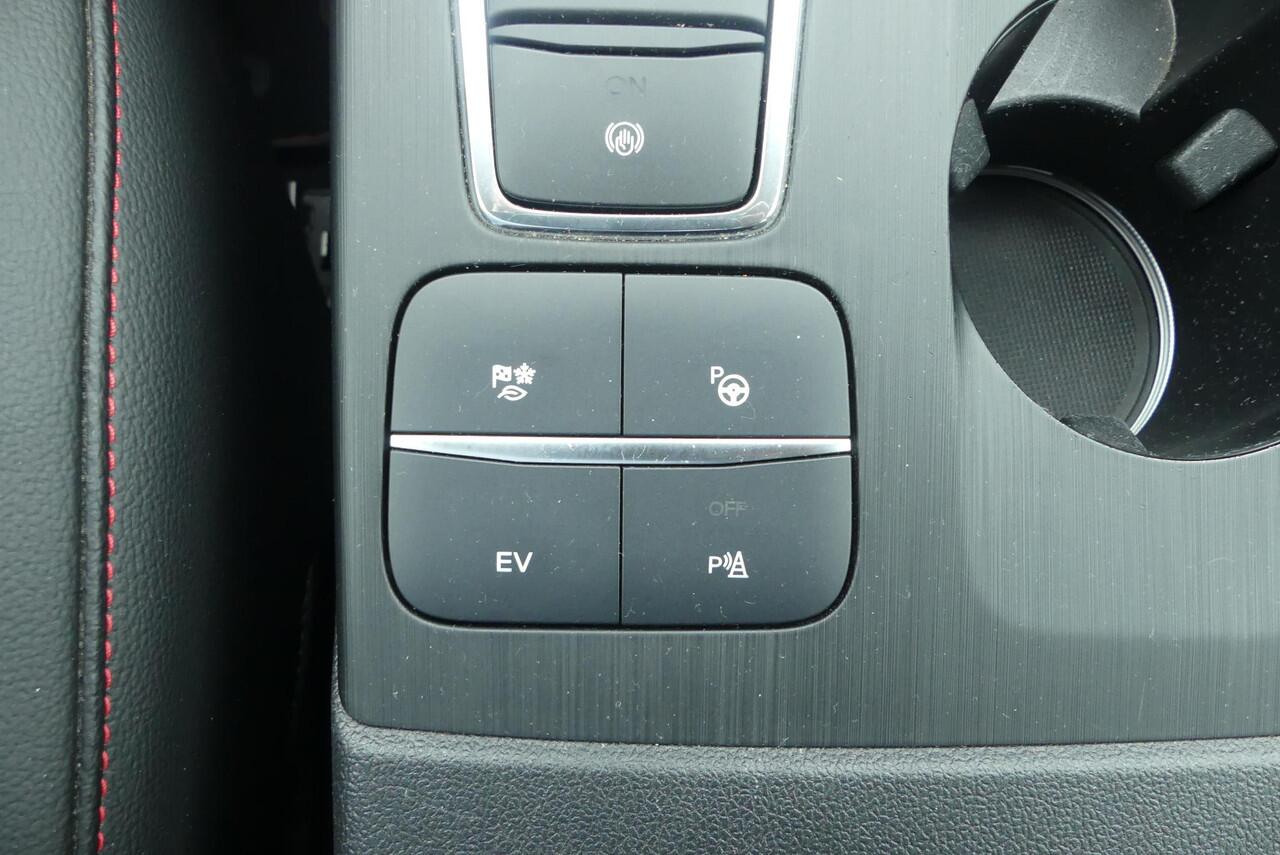 Ford KUGA 2.5 PHEV ST-Line X ADAPTIEVE CRUISE, HUD, B&O, ELEKT. ACHTERKLEP, STOELVERW., CAMERA V&A, CLIMA, NAVI, 26.784KM