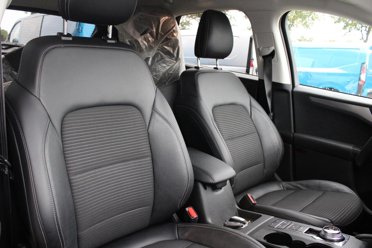 Ford KUGA 2.5 PHEV Titanium X | Weg/Uitklapbare Trekhaak (Elektrisch bedienbaar) | Adaptive cruise control | Winter Pack | Half-leder | Bang&Olufsen | Elektrische achterklep