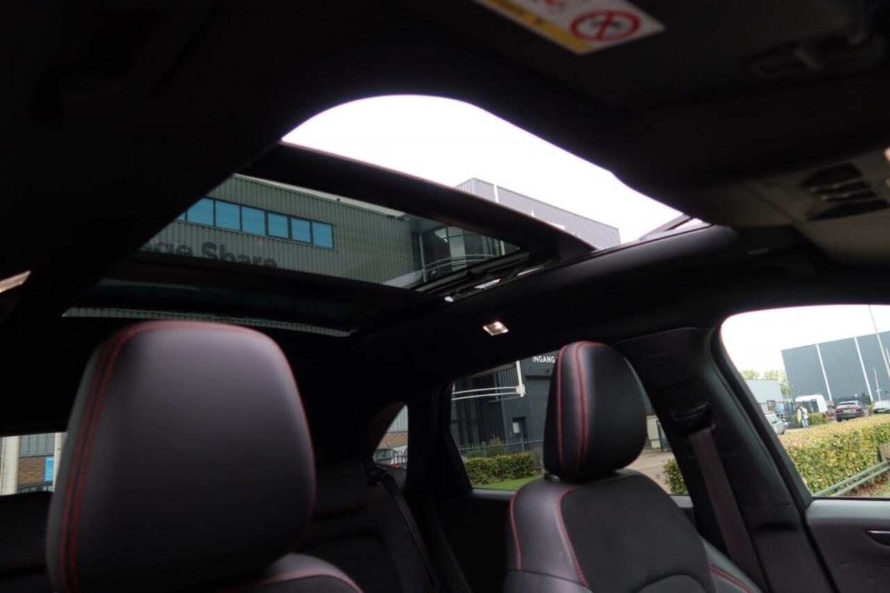 Ford KUGA 2.5 PHEV ST-LINE, PANO, TREKHAAK ENZ...