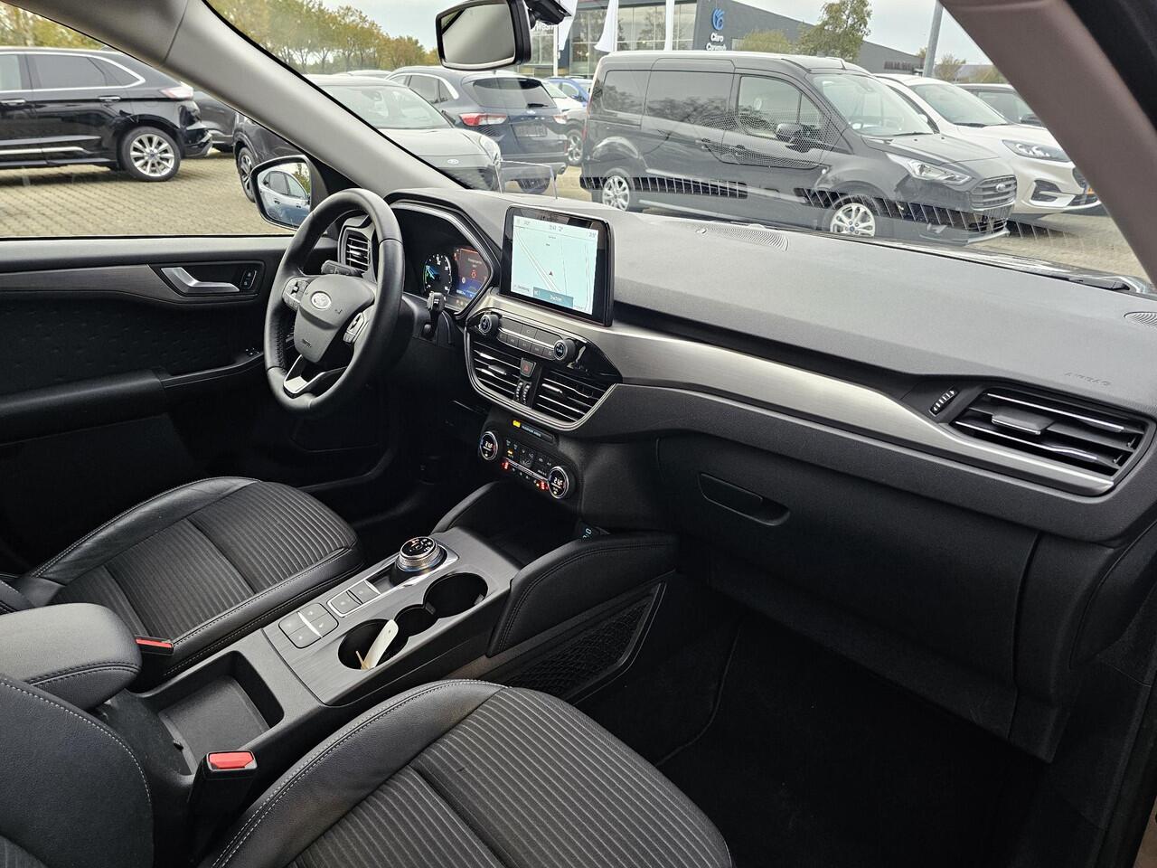 Ford KUGA 2.5 PHEV Titanium X | Trekhaak elektrisch uitklapbaar | Adaptive cruise control | Winter pack | Head up Display | Bang&Olufsen | Half leder