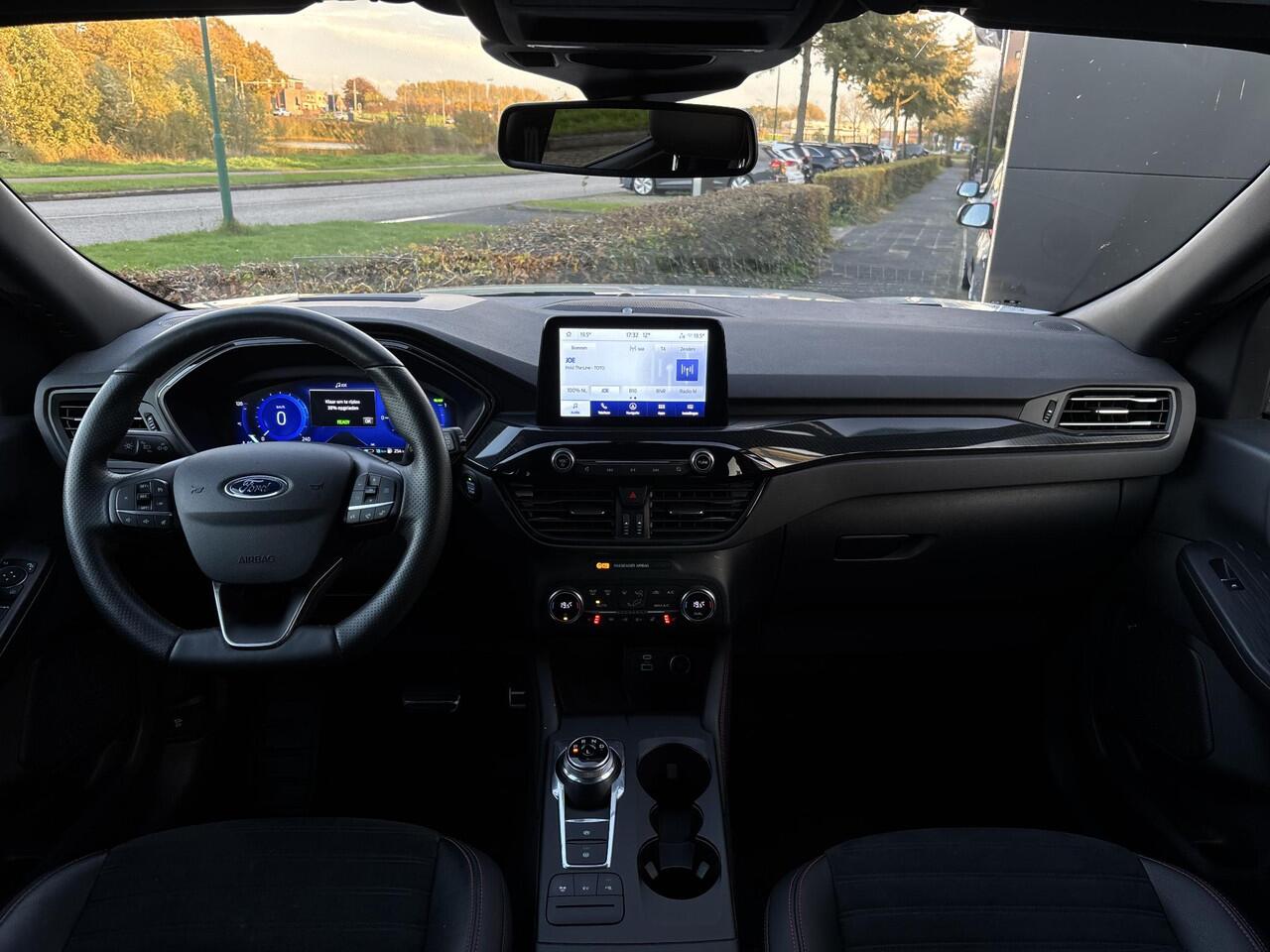 Ford KUGA 2.5 PHEV ST-Line X , Stoel/Stuurverwarming, Sportstoelen, Apple Carplay/Android Auto, Navigatie, Enz...
