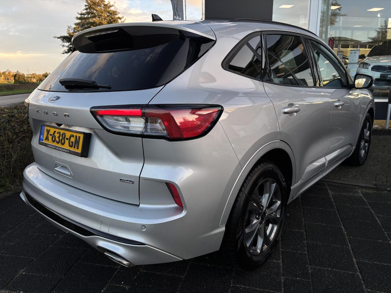 Ford KUGA 2.5 PHEV ST-Line X , Stoel/Stuurverwarming, Sportstoelen, Apple Carplay/Android Auto, Navigatie, Enz...