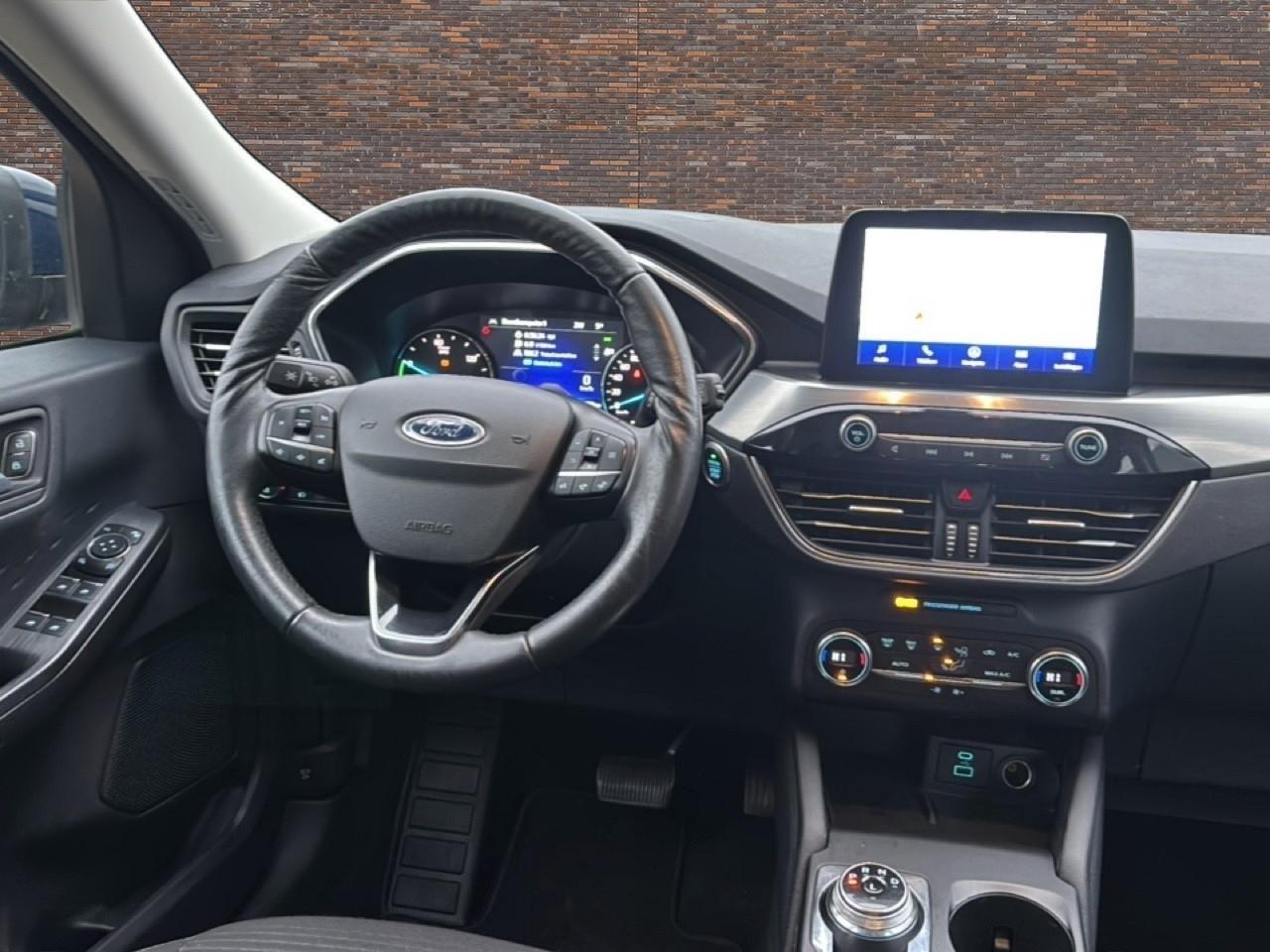Ford KUGA 2.5 PHEV Titanium
