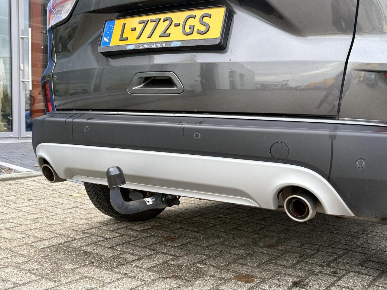 Ford KUGA 1.5 EcoBoost Titanium 150pk | Head Up Display | Matrix LED | Winterpack | Trekhaak | 1.800kg Trekgewicht