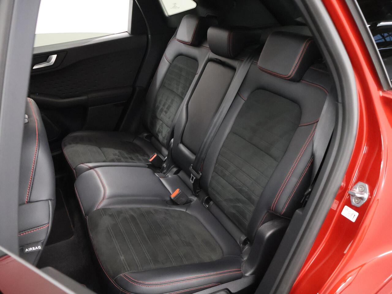 Ford KUGA 2.5 PHEV ST-Line X | Trekhaak | Winterpakket | Cruise Control Adaptief | Head Up | B&O | Design Pack |