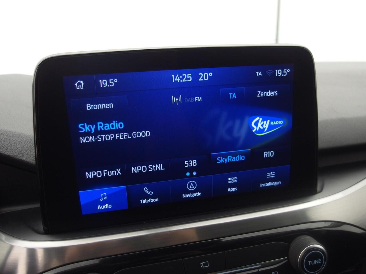 Ford KUGA 1.5 EcoBoost Titanium 1800KG TREKGEW / 360GR CAMERA / KEYLESS / NAVI / CARPLAY / DAB+ / ACC / NL-AUTO