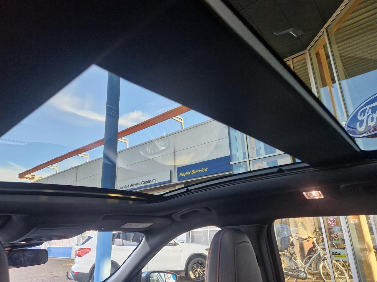 Ford KUGA 2.5 PHEV ST-Line X | Panoramadak | Adaptive cruise control | Winterpack | Dodehoeksensoren