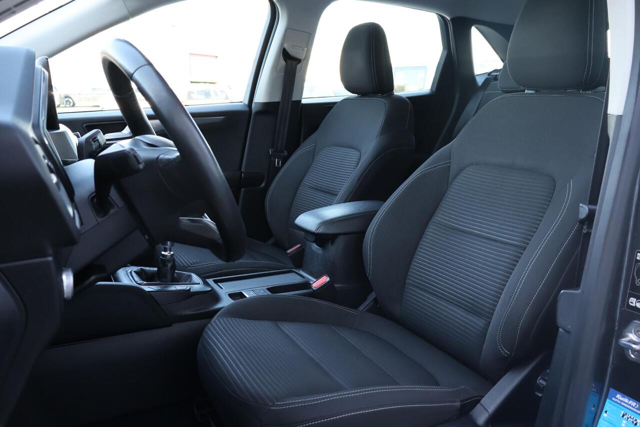 Ford KUGA 1.5 Titanium 1e Eigenaar | Volledig Onderh | BTW | NL-Auto | Winterpack | Camera | Navi | Carplay | Cruise | Keyless | LED | DAB | PDC | Start/Stop