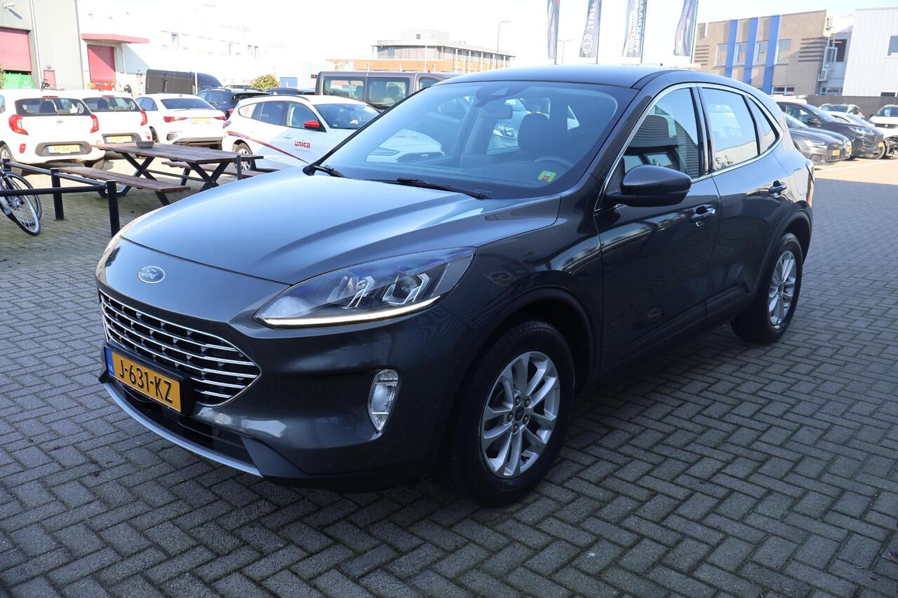 Ford KUGA 1.5 Titanium 1e Eigenaar | Volledig Onderh | BTW | NL-Auto | Winterpack | Camera | Navi | Carplay | Cruise | Keyless | LED | DAB | PDC | Start/Stop