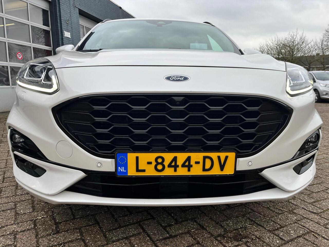 Ford KUGA 2.5 PHEV ST-Line X l Driver Assistance Pack l Winterpack l Trekhaak elektrisch l