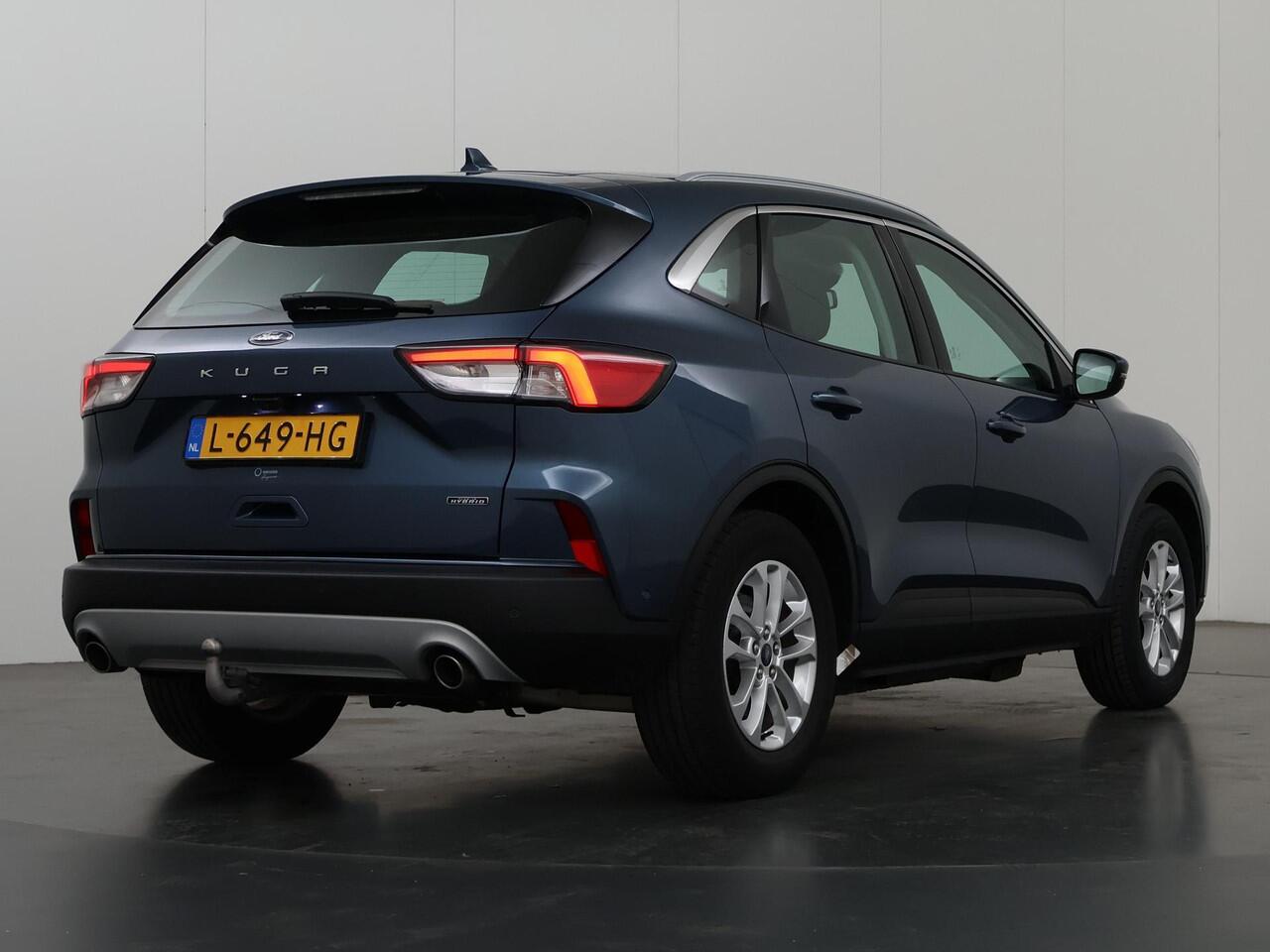 Ford KUGA 2.5 PHEV Titanium | Trekhaak | Parkeercamera | Cruise Control Adaptief | Navigatie |