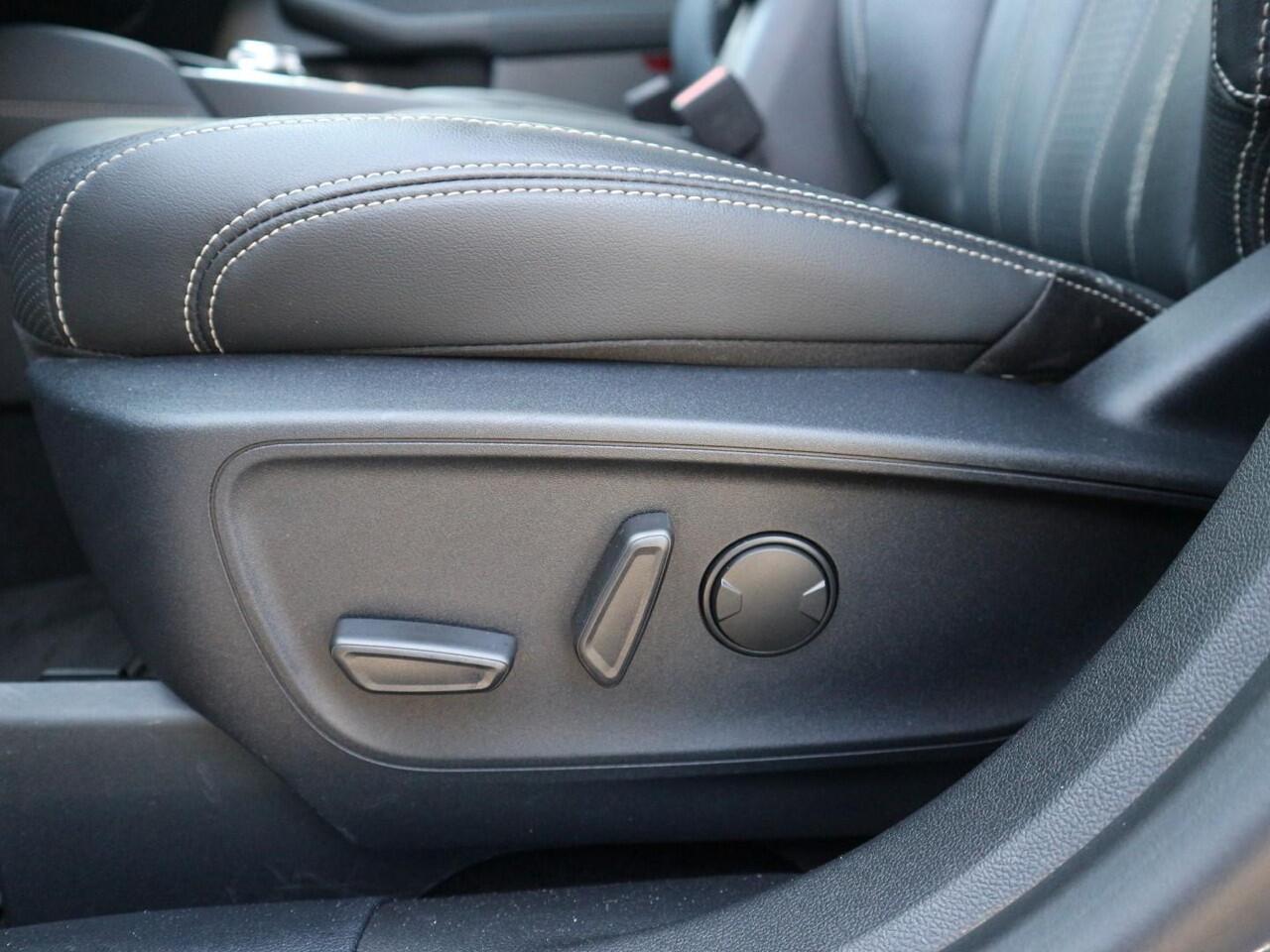 Ford KUGA 2.5 PHEV Vignale * ADAPT. CRUISE * BLIS * WINTER PACK *