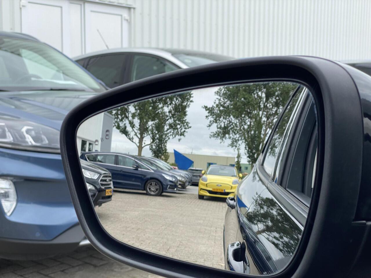 Ford KUGA 2.5 PHEV Titanium | zuid | 225pk | Driver Assistance Pack | Winterpack | 1.500kg Trekgewicht |