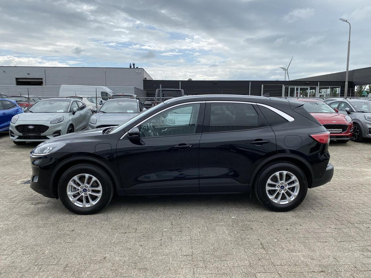 Ford KUGA 2.5 PHEV Titanium | zuid | 225pk | Driver Assistance Pack | Winterpack | 1.500kg Trekgewicht |