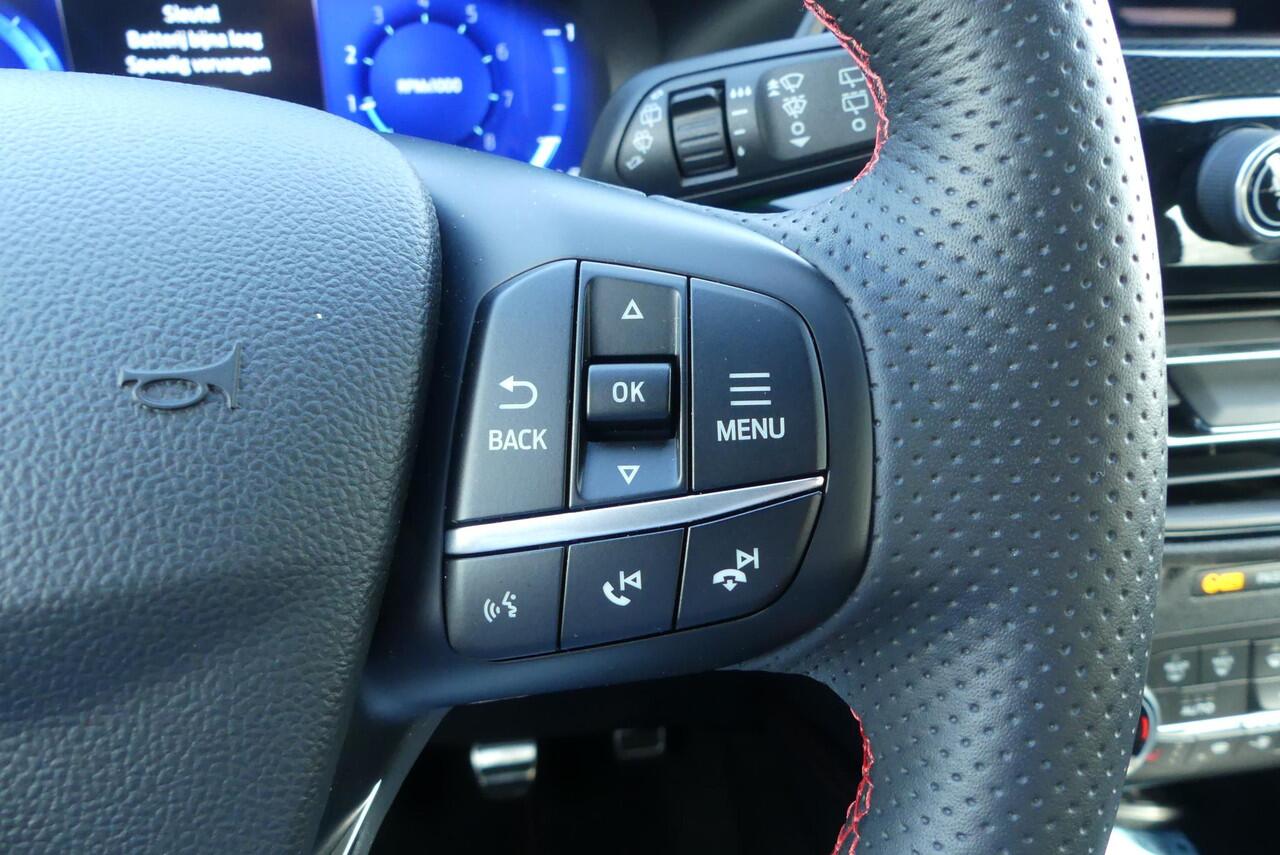 Ford KUGA 1.5 EcoBoost ST-Line X PANO, HUD, B&O, WINTER PACK, ADAPT. CRUISE, CLIMA, ELEKT. STOEL/ACHTERKLEP, CAMERA V&A, NAVI, 34.660KM