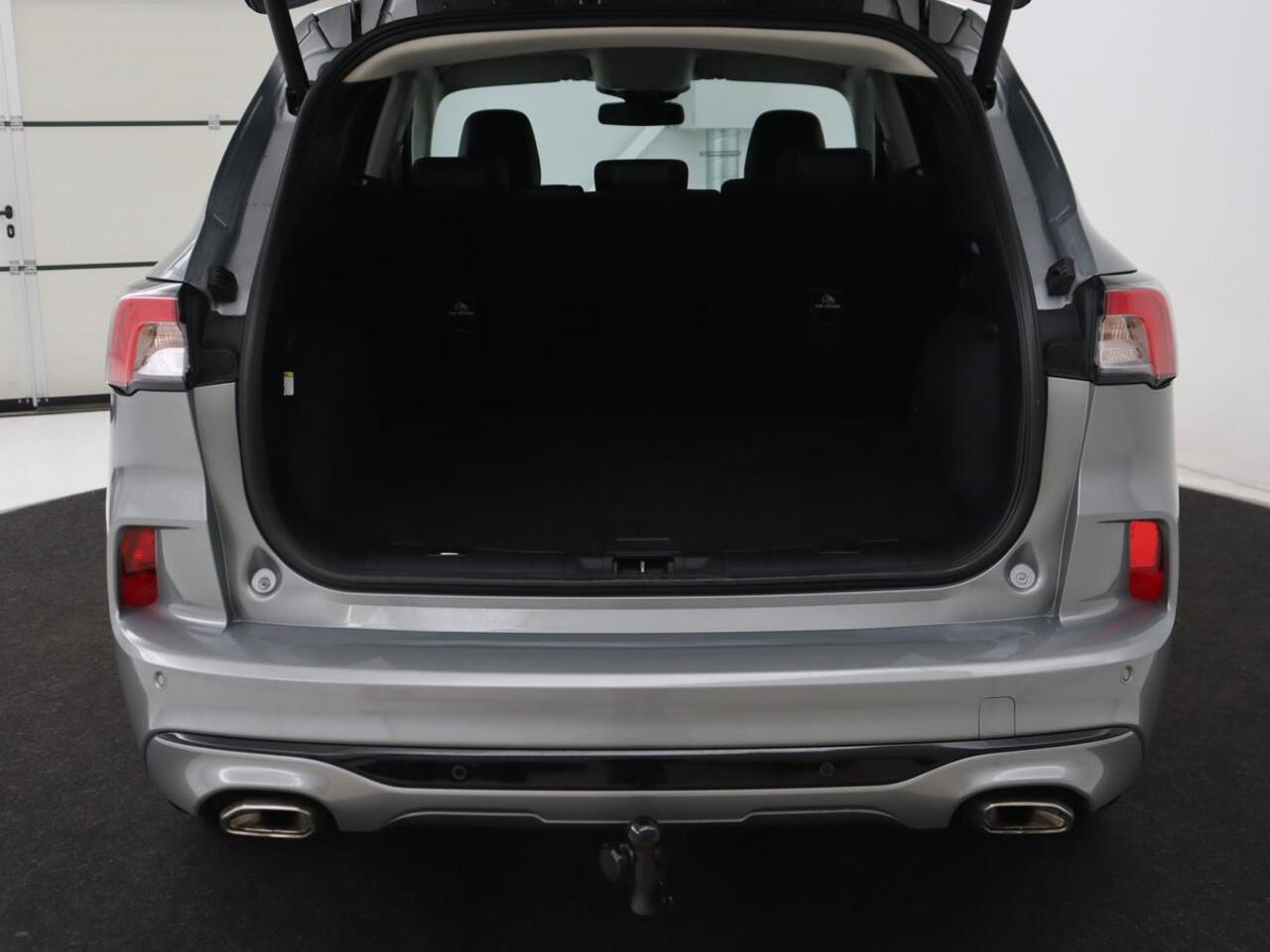 Ford KUGA 2.5 PHEV Vignale | Head-Up | Trekhaak | Adaptive cruise | Leder | 360 Camera | Stoelverwarming | Digital Cockpit | Carplay | Dodehoek detectie | Navigatie | Keyless | Achterbankverwarming | Plug In