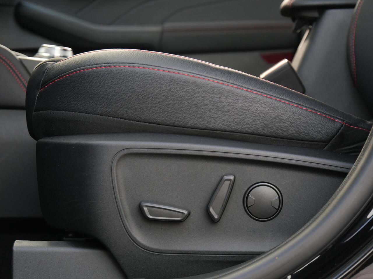 Ford KUGA PHEV ST-LINE X/ DRIVER ASSIST. PACK/ TREKHAAK/ 360° CAMERA/ B&O AUDIO