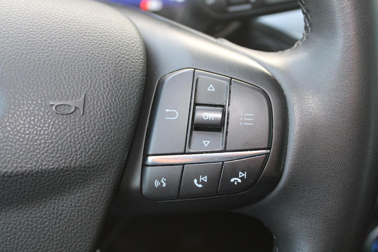 Ford KUGA 1.5 EcoBoost Titanium 150pk | Winter Pack | Navigatie | Camera | Cruise control