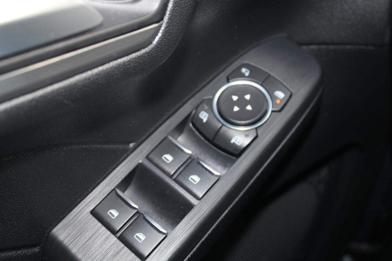 Ford KUGA 1.5 EcoBoost Titanium 150pk | Winter Pack | Navigatie | Camera | Cruise control