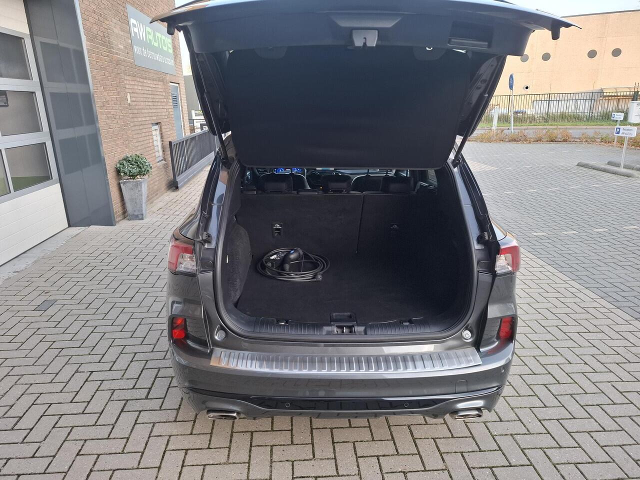 Ford KUGA 2.5 PHEV ST-Line X