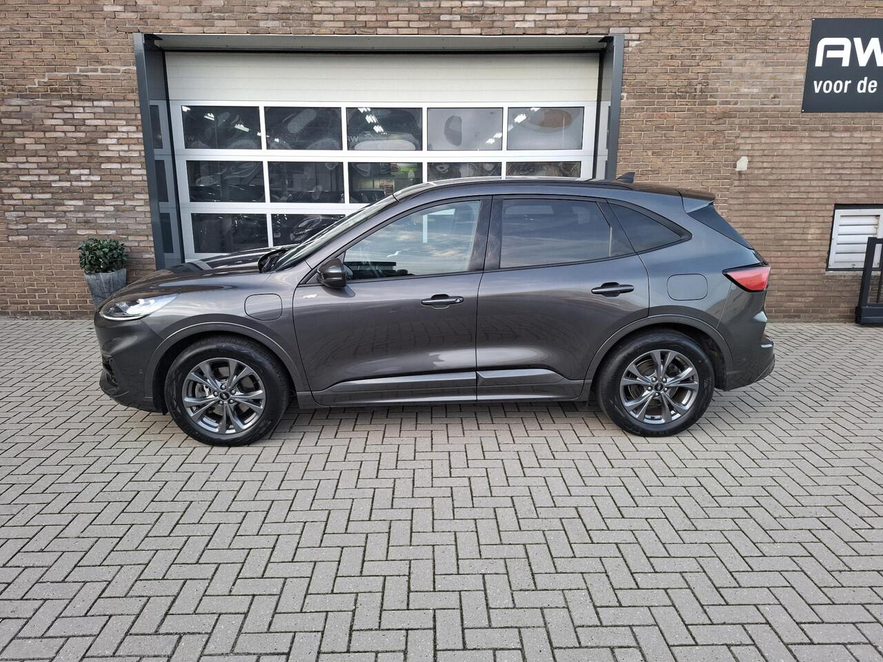 Ford KUGA 2.5 PHEV ST-Line X