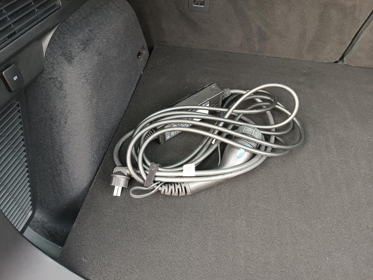 Ford KUGA 2.5 PHEV ST-Line, carplay, cruise