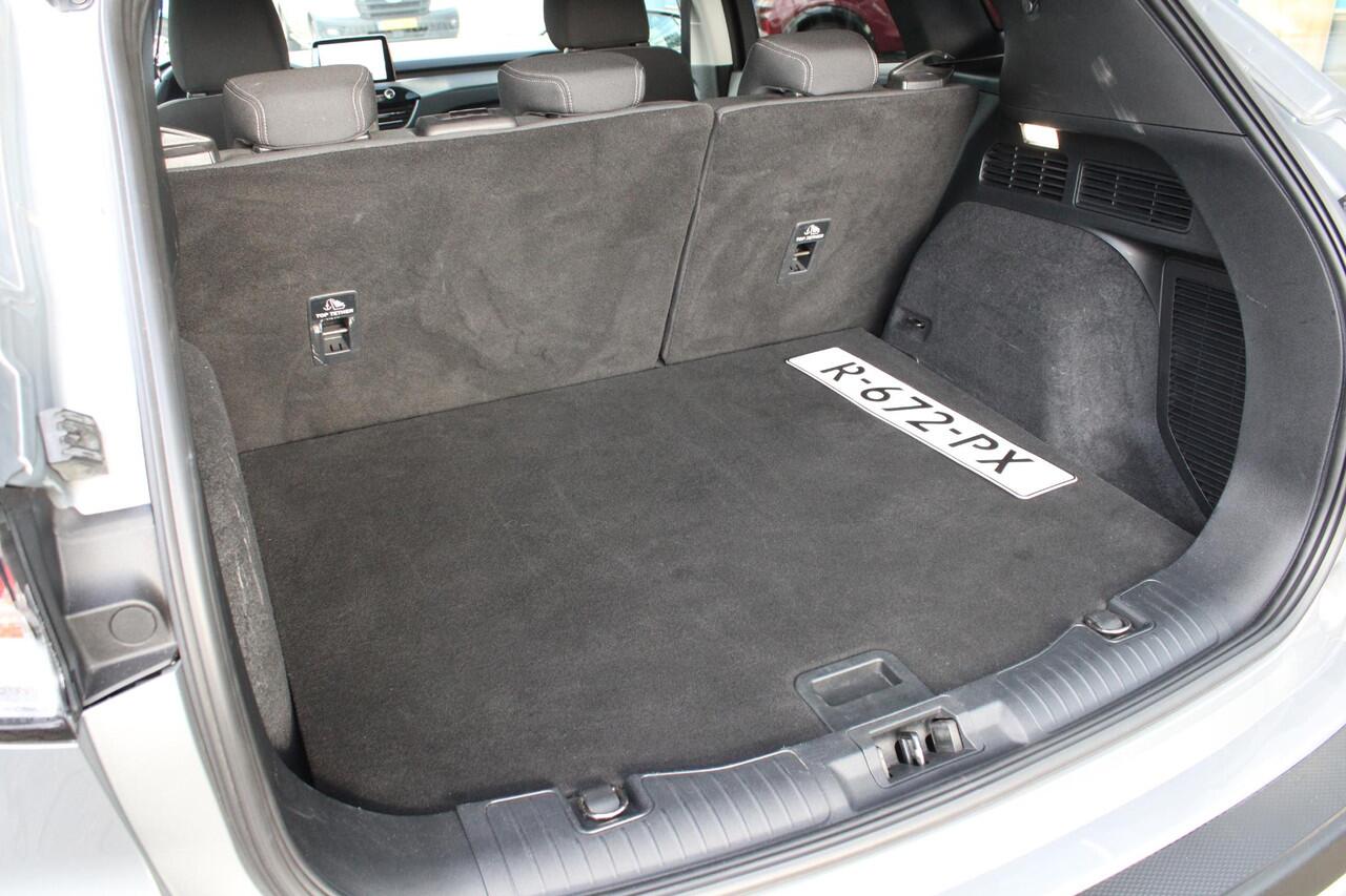 Ford KUGA 1.5 EcoBoost Titanium X Trekhaak 1800KG | Stoel + Stuurverwarming | Cruise Control | Navigatie | Climate Control |