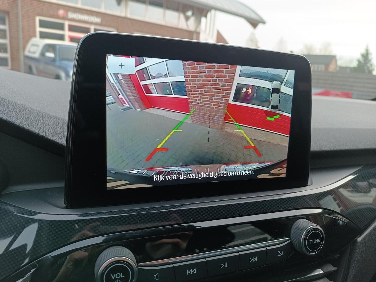 Ford KUGA 2.5 PHEV ST-Line, carplay, cruise