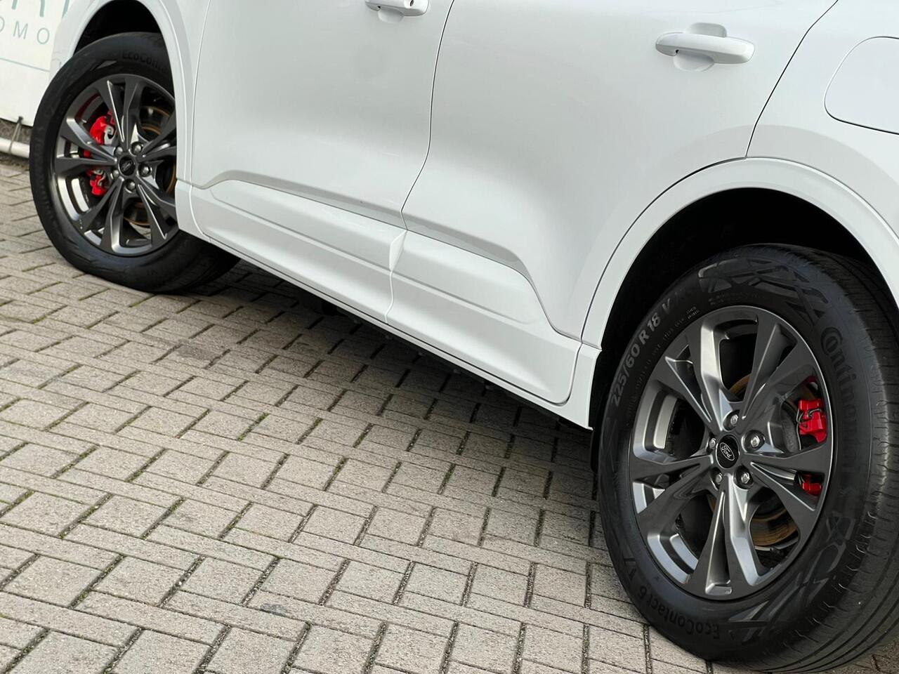 Ford KUGA 2.5 PHEV ST-Line X NL AUTO | ELEKTR KLEP | PANO | STUURWIEL VERW | STOELVERW |
