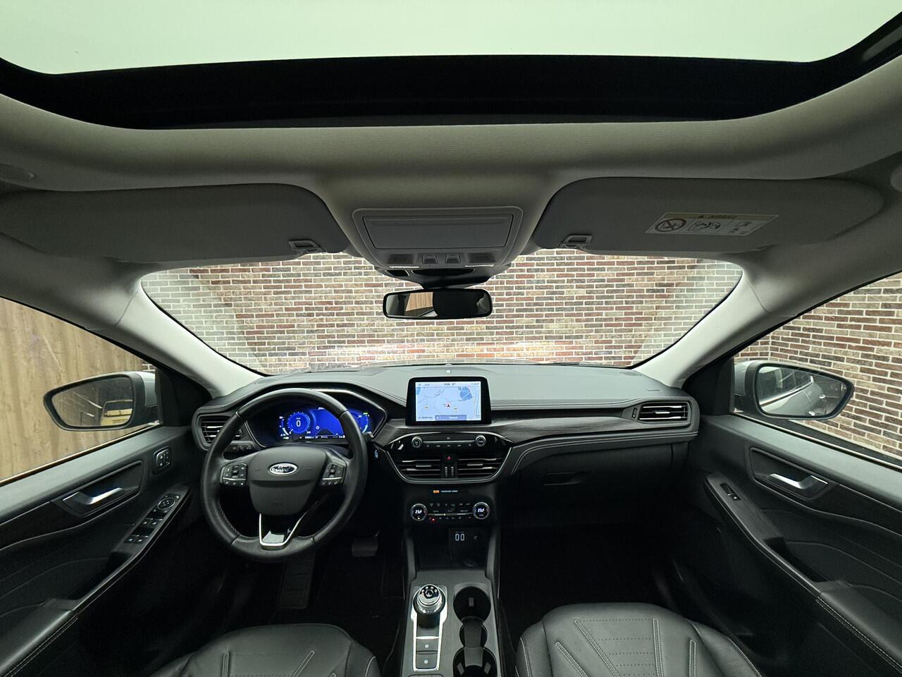 Ford KUGA 2.5 PHEV Vignale Panorama | Stoel-/stuur verwarming | Elekt. trekhaak | Elekt. memorie stoel