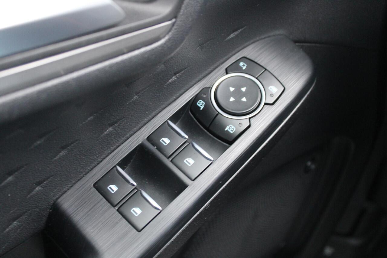 Ford KUGA 2.5 PHEV Titanium X | Winter Pack | Adaptive cruise control | Dodehoeksensoren | Camera