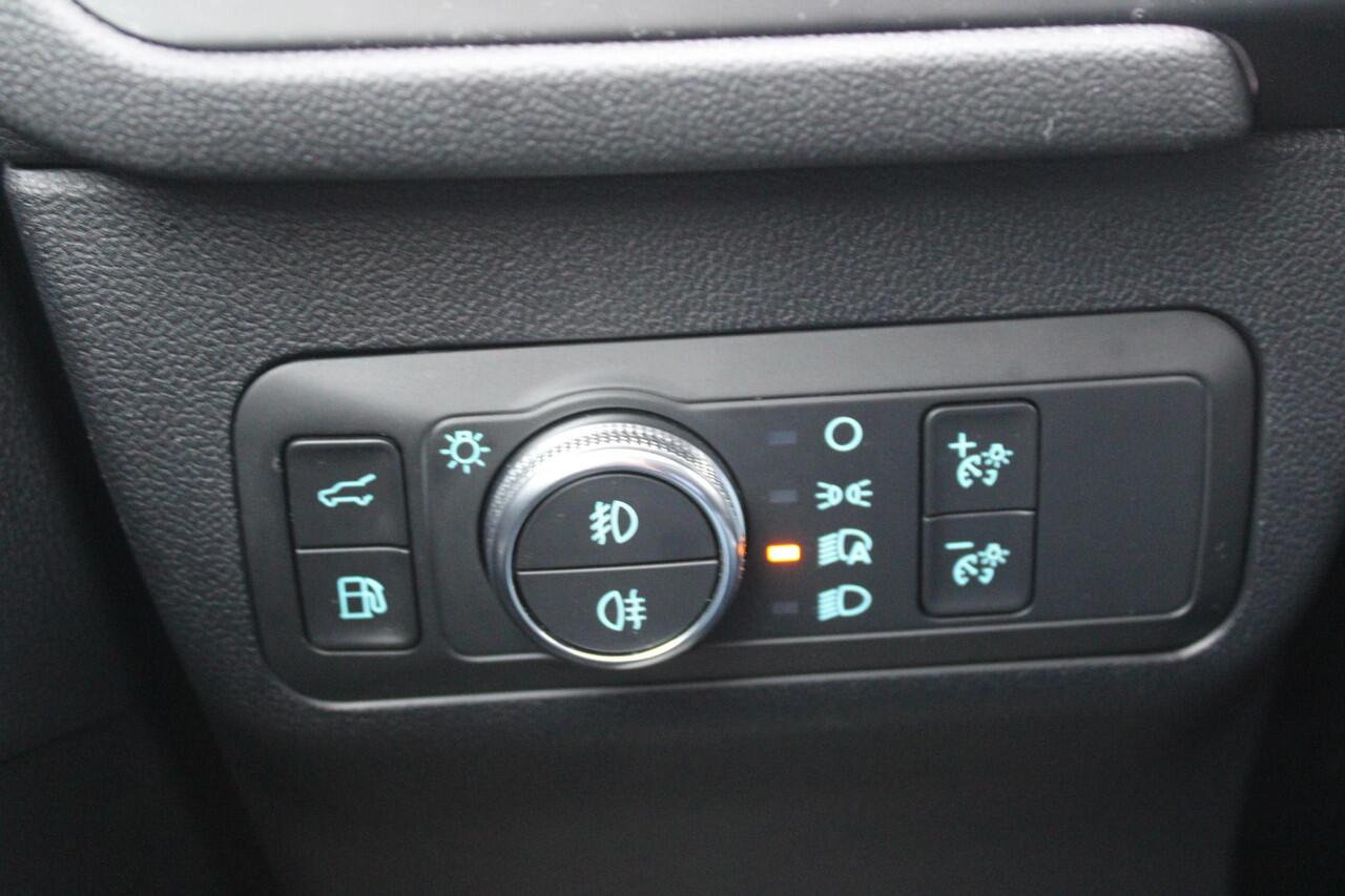 Ford KUGA 2.5 PHEV Titanium X | Winter Pack | Adaptive cruise control | Dodehoeksensoren | Camera