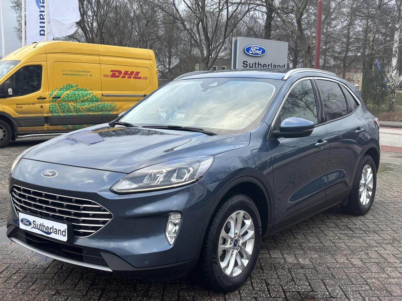 Ford KUGA 2.5 PHEV Titanium 225pk | Winterpack | Digitale Cockpit | 1.500kg Trekgewicht | All Weather Banden