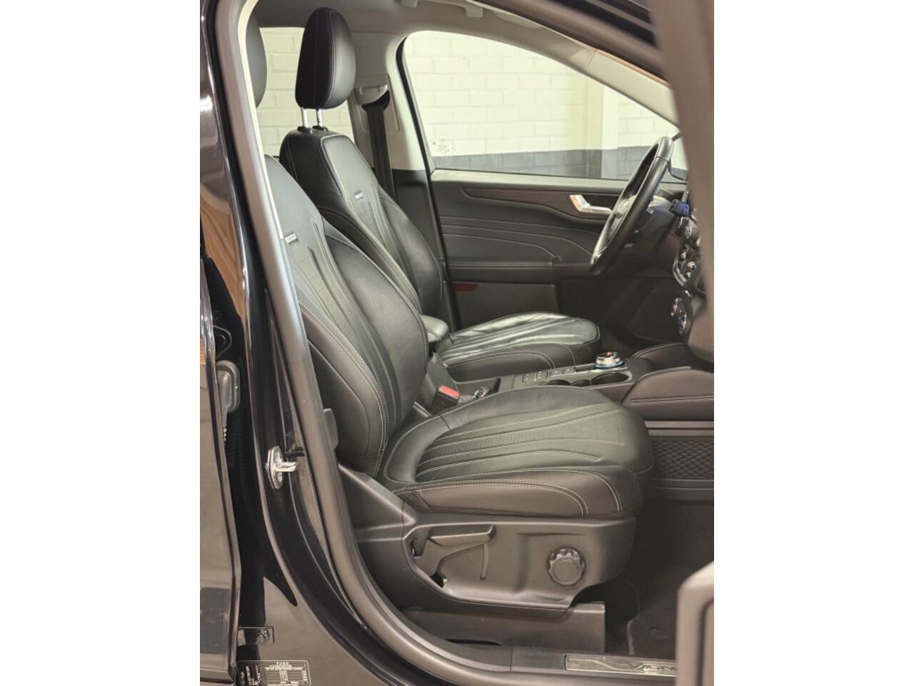 Ford KUGA 2.5 PHEV Vignale Keyless, HUD, Camera's, Elektr trekhaak, enz en