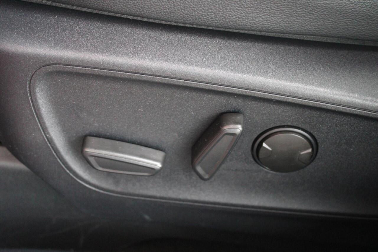 Ford KUGA 2.5 PHEV Titanium X | Panoramadak | Adaptive cruise control | Winter Pack | Half leder | Bang&Olufsen