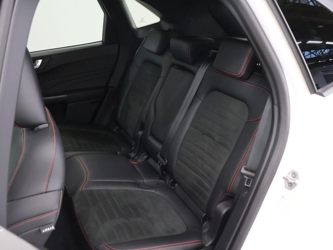 Ford KUGA 2.5 PHEV ST-Line X | Trekhaak | Head Up | Cruise Control Adaptief | Led Koplampen Adaptief | Leder | B&O | Elektr. Achterklep |