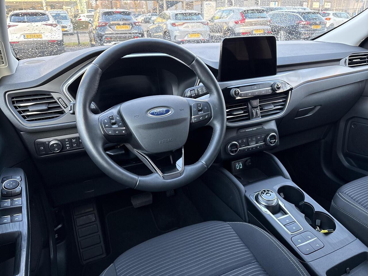 Ford KUGA 2.5 PHEV Titanium