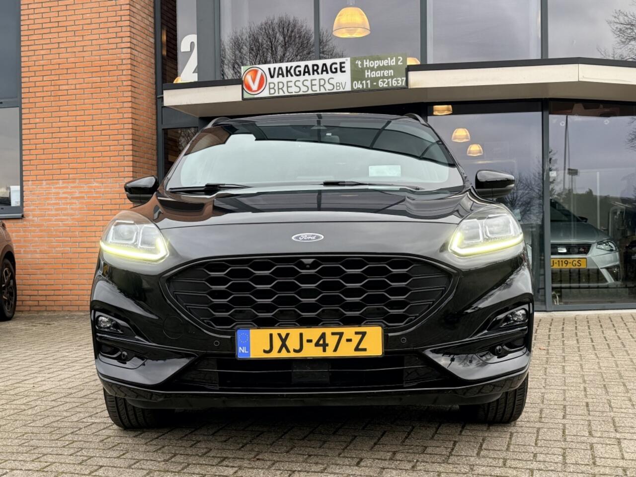 Ford KUGA 2.5 PHEV ST-Line X Pano