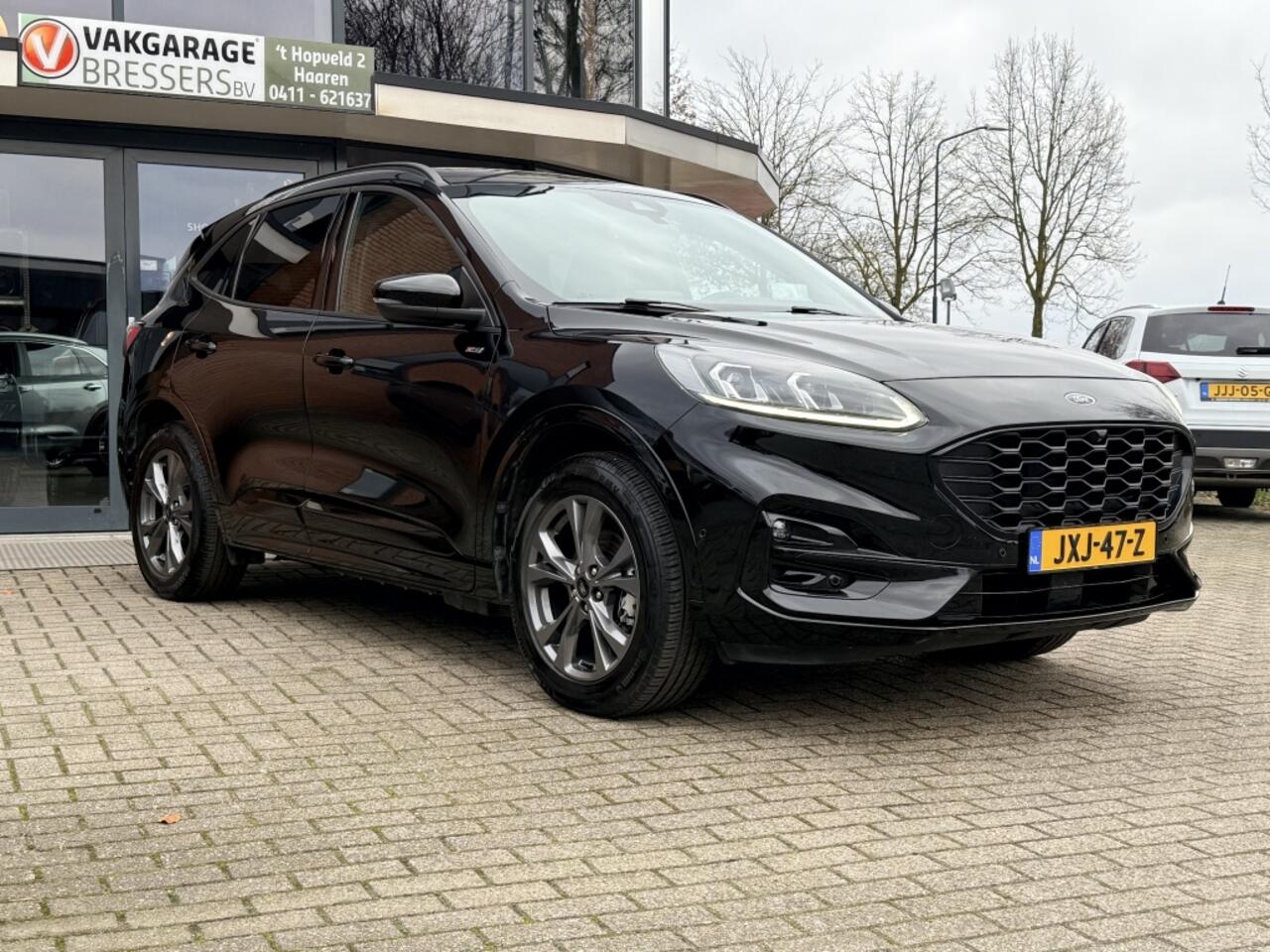 Ford KUGA 2.5 PHEV ST-Line X Pano