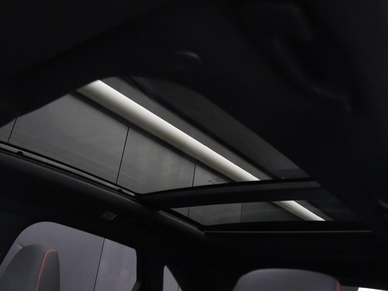 Ford KUGA 2.5 PHEV ST-Line | PANO-DAK | CAMERA | STOEL/STUURVERW. | NAVI | CRUISE |