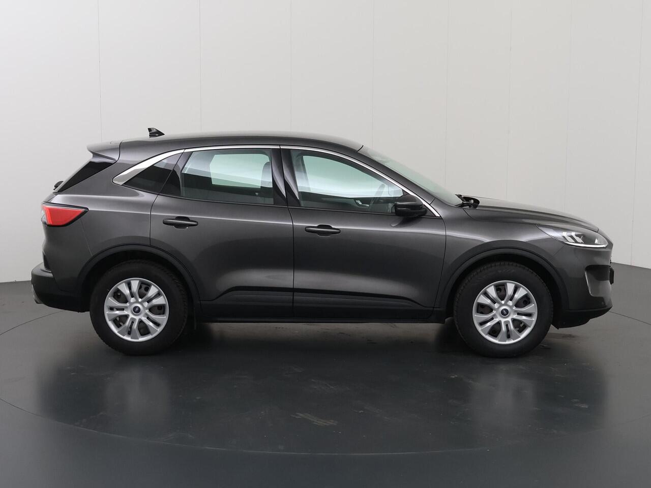 Ford KUGA 1.5 EcoBoost Trend | Airconditioning | Cruise Control | Navigatie | Trekhaak | Parkeersensoren |