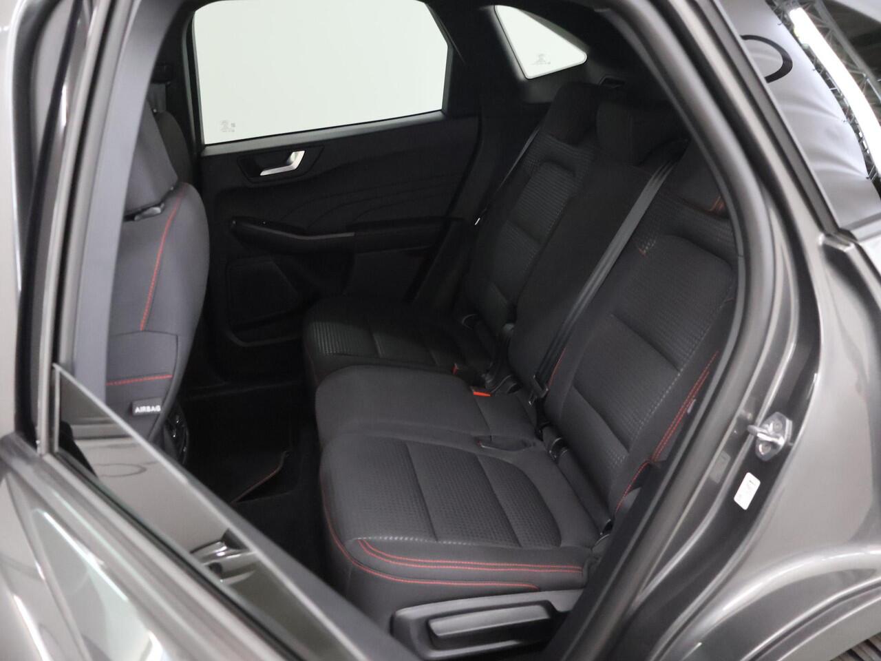 Ford KUGA 2.5 PHEV ST-Line | Winterpakket | Navigatie | Parkeercamera | Cruise Control Adaptief | Climate Control | Elektr. Achterklep |