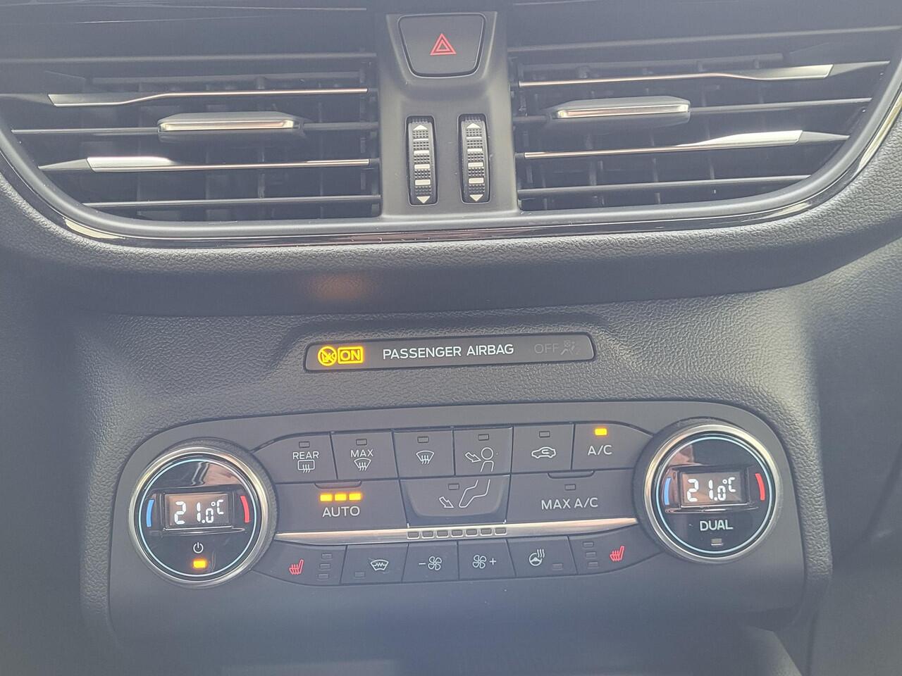 Ford KUGA 2.5 PHEV ST-Line X Automaat / Dealer onderhouden / 1.500 kg trekgewicht / Winter Pack / Headup Display / B&O audio / Camera / Navigatie / Android Auto / Apple Carplay